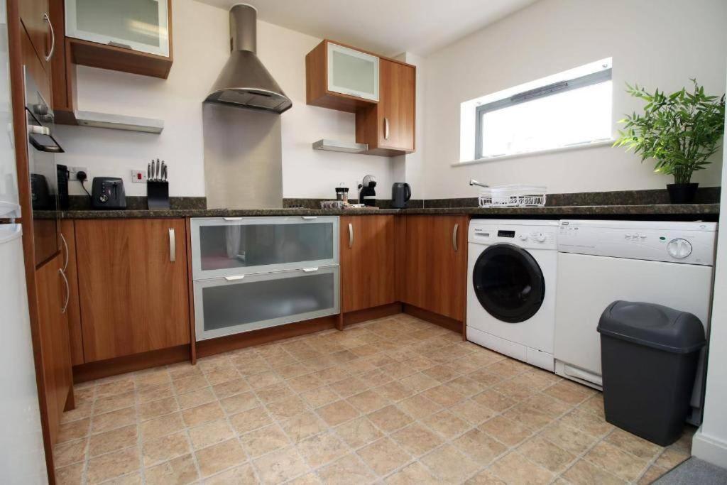 The Observatory By Mia Living 2 Bedroom Apartment Overlooking Swansea Beach With Free Parking Luaran gambar