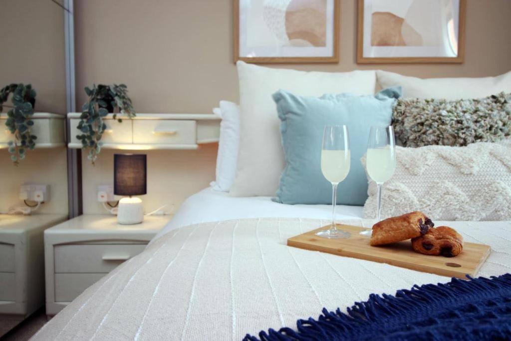 The Observatory By Mia Living 2 Bedroom Apartment Overlooking Swansea Beach With Free Parking Luaran gambar
